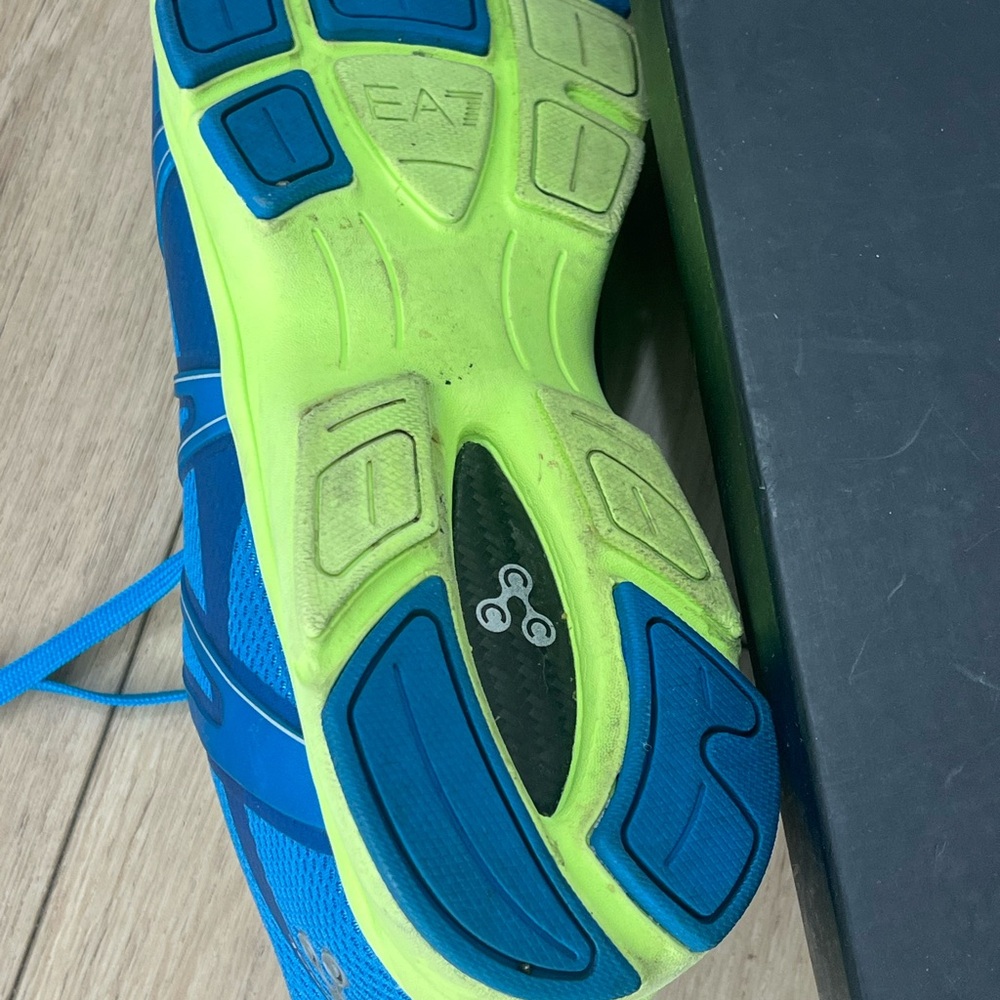 Sneakers - Picture 3 of 3